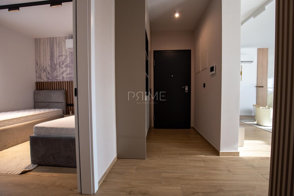 Image 6233172 - 18