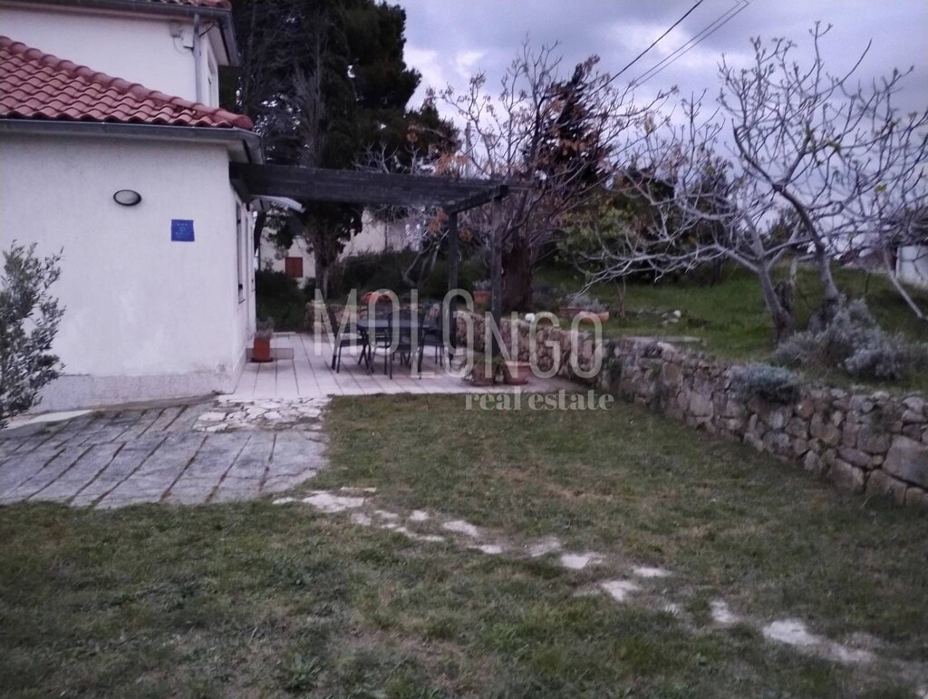 Image 6233180 - 12