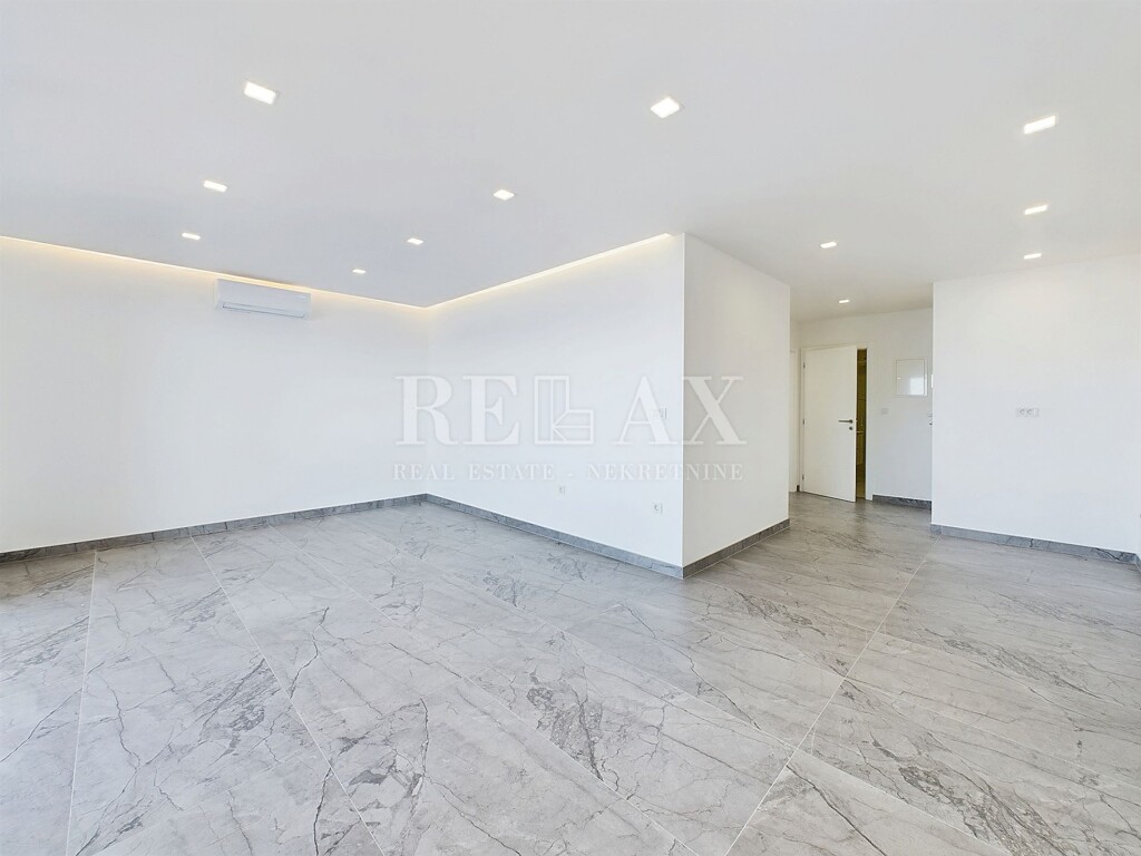 Image 6233200 - 7