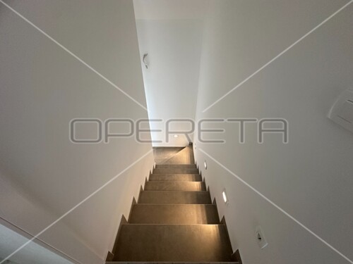 Thumbnail 6233207 - 5