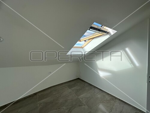 Thumbnail 6233207 - 6