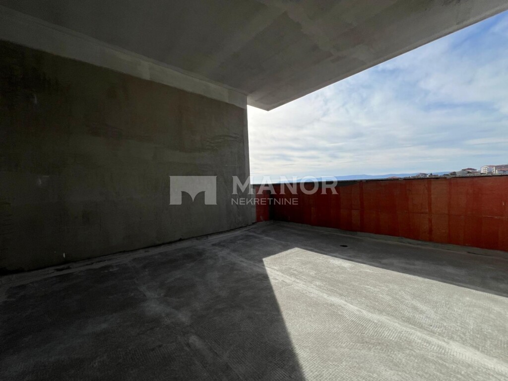 Image 6233235 - 12