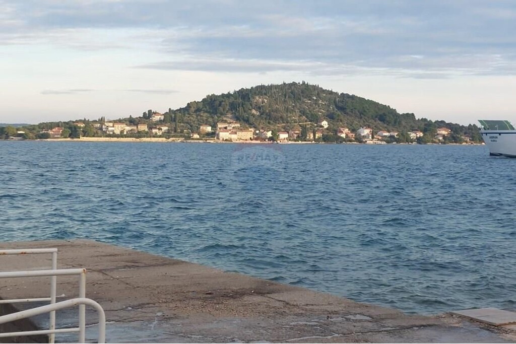 Image 6233603 - 9