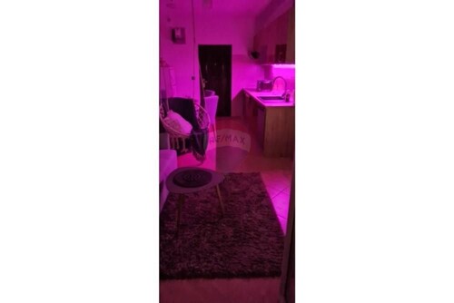 Thumbnail 6233648 - 9