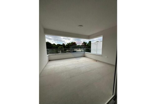 Thumbnail 6233675 - 24
