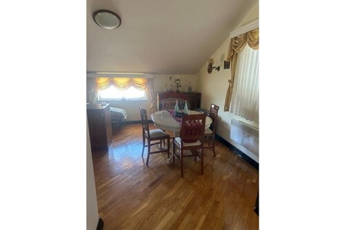 Thumbnail 6233676 - 16