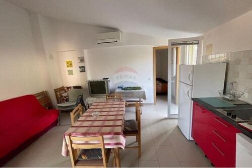 Kuća s tri apartmana - ŽDRELAC - PRILIKA ZA TURIZAM!!!