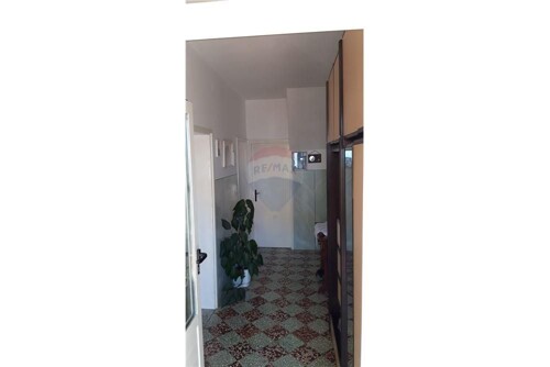 Thumbnail 6233900 - 11