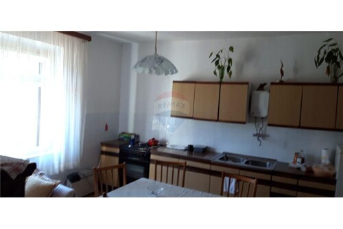 Thumbnail 6233900 - 4