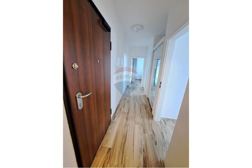 Thumbnail 6233903 - 17