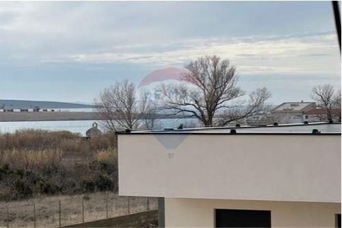 Thumbnail 6234113 - 12