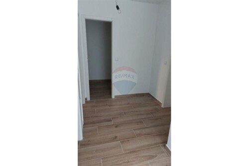 Thumbnail 6234117 - 11