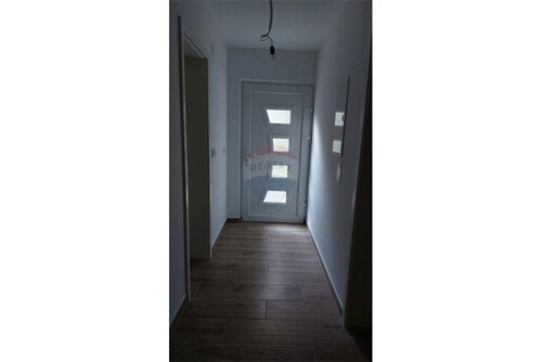 Thumbnail 6234117 - 13