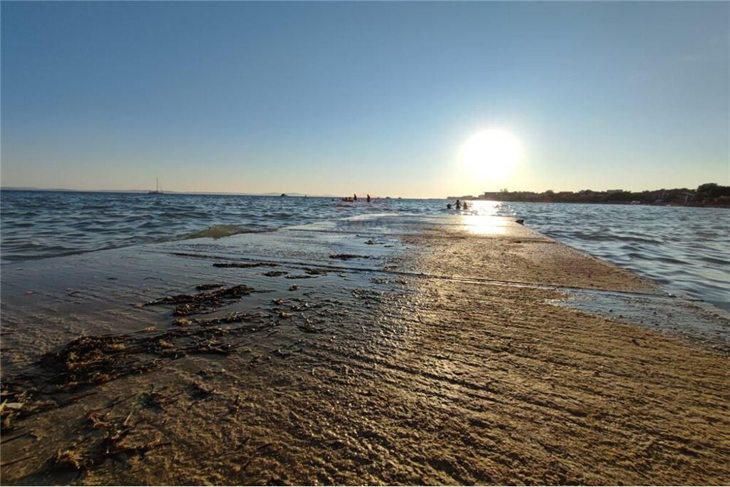 Image 6234147 - 12