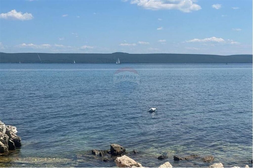 Image 6234270 - 9