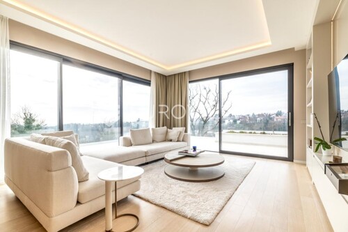 Tuškanac, novogradnja, luksuzan namješten četverosoban penthouse