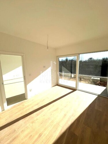 Centar Žminja,Novogradnja stan 54 m2 1S+DB,loggia,okućnica 1