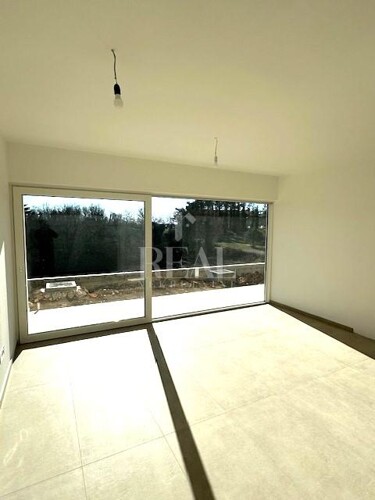 Centar Žminja,Novogradnja stan 54 m2 1S+DB,loggia,okućnica 1