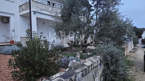 Thumbnail 6234693 - 4