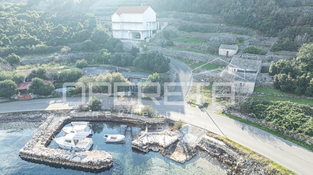 Image 6234698 - 4