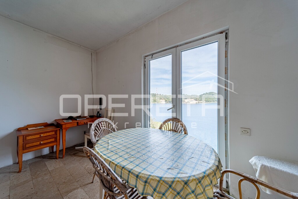 Image 6234708 - 12