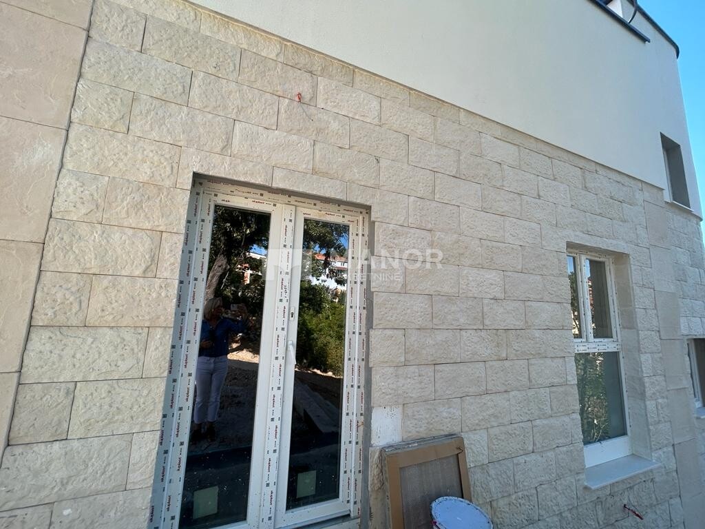 Image 6234753 - 13