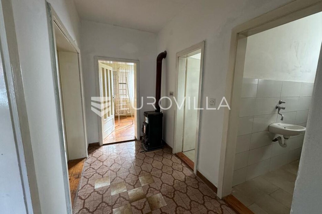 Image 6235181 - 1