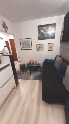 Thumbnail 6235188 - 3