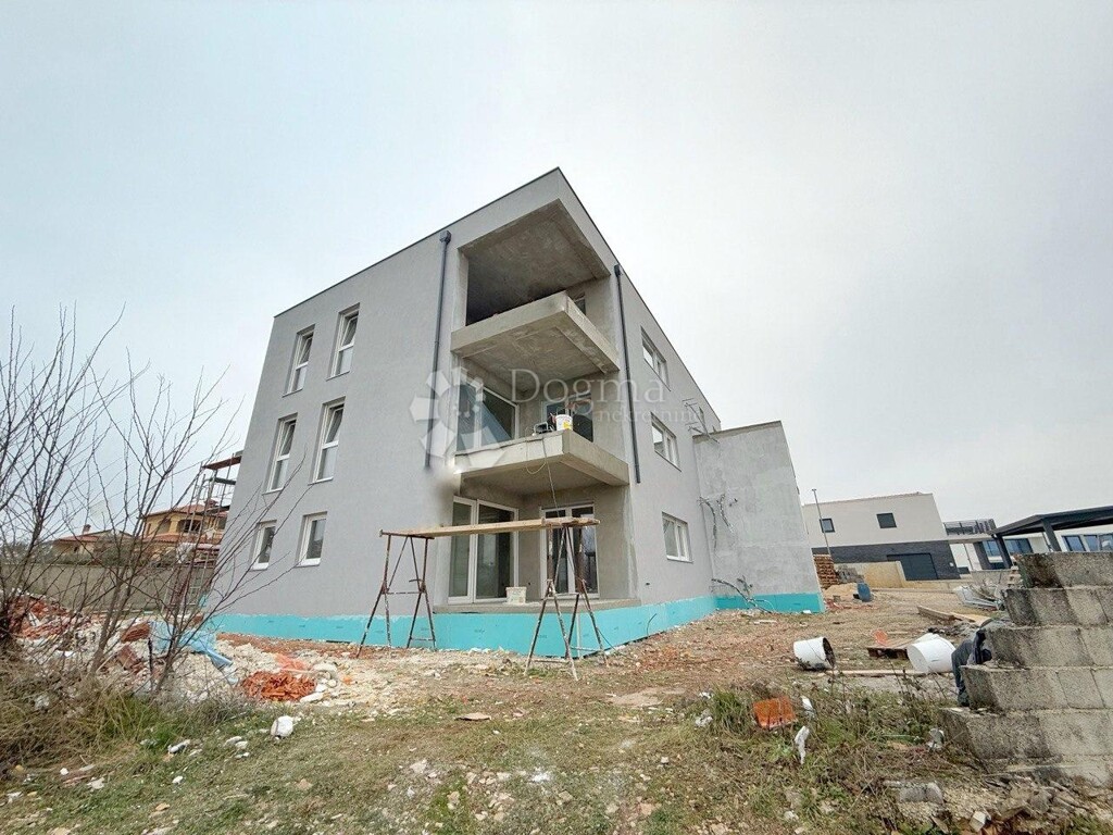 Image 6235249 - 15