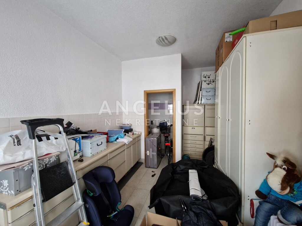 Image 6235418 - 18