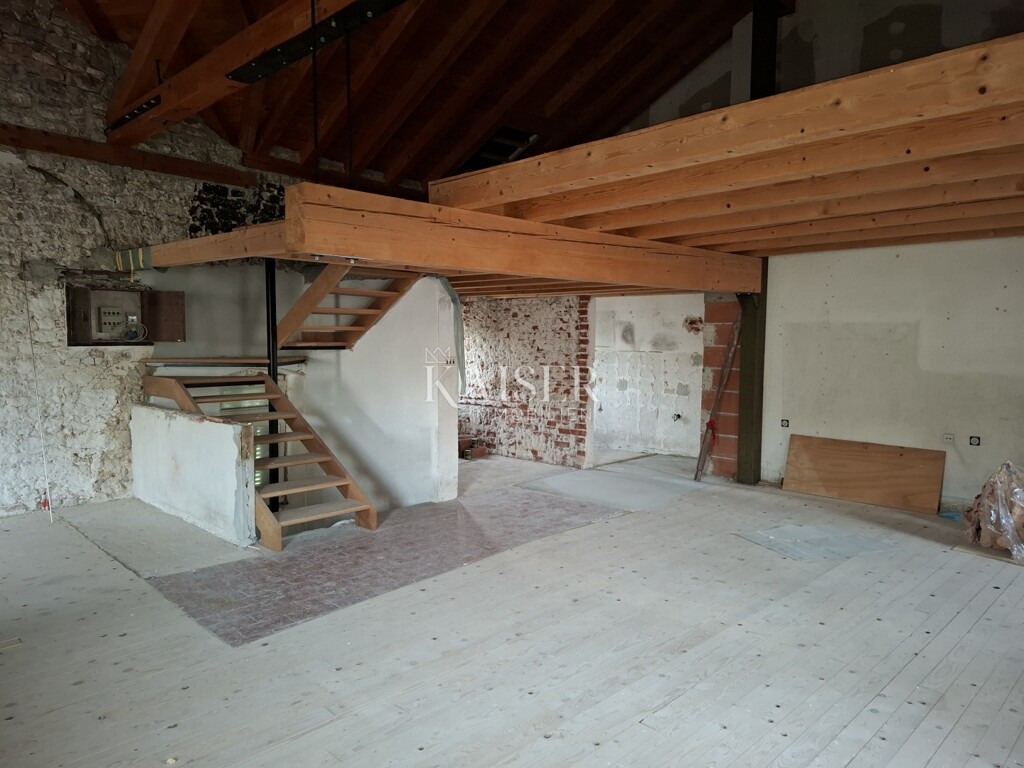 Image 6235486 - 7
