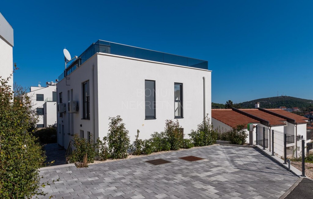 Image 6235512 - 3