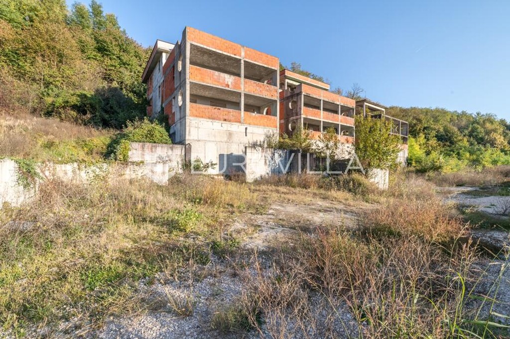 Image 6235912 - 2