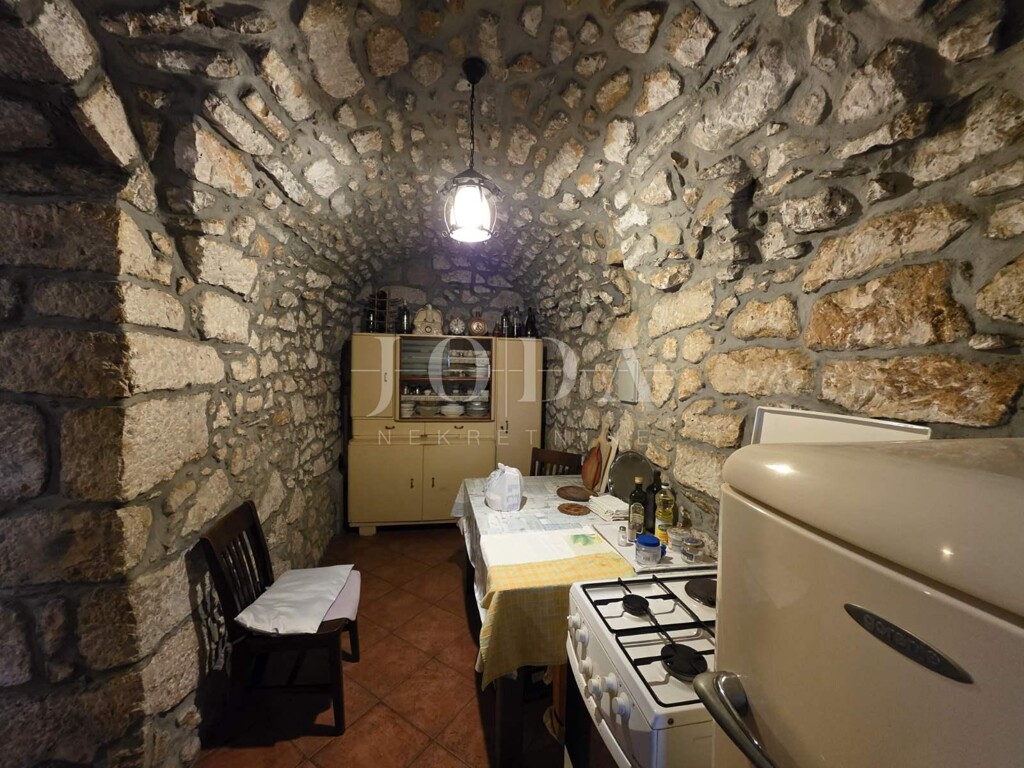 Image 6236571 - 8