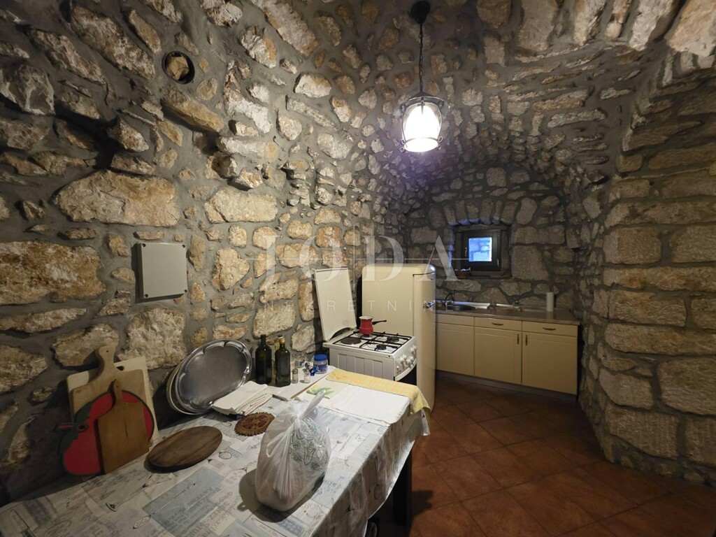Image 6236571 - 6