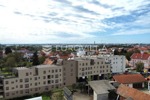 Thumbnail 6236575 - 4