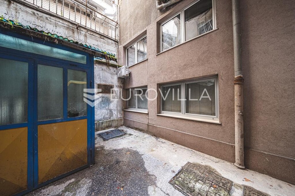 Image 6236583 - 12