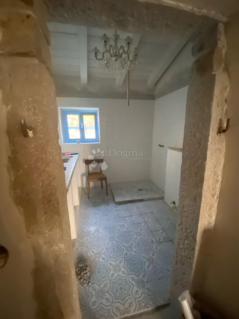Image 6236619 - 9