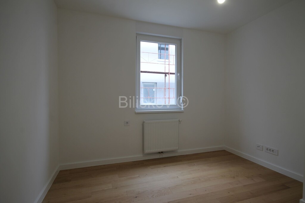 Image 6236630 - 7