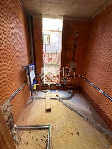 Thumbnail 6236635 - 6