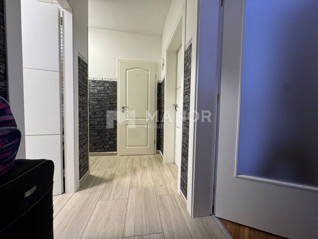 Image 6236789 - 12