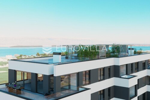 Thumbnail 6237041 - 3