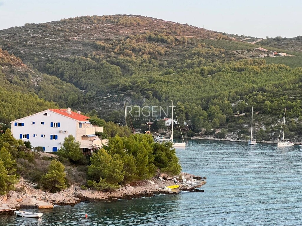 Image 6237102 - 1