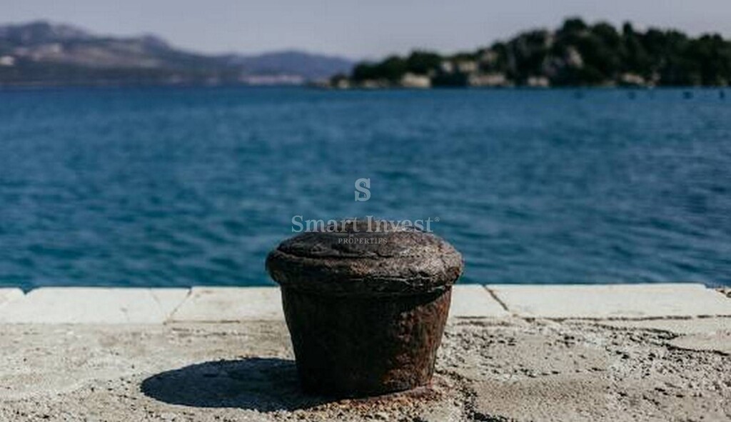 Image 6237116 - 1