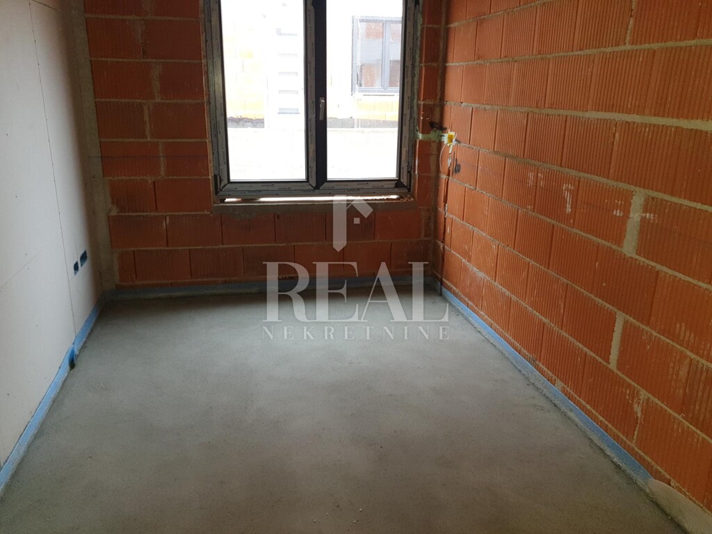 Image 6237124 - 8