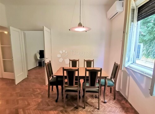 GRAĐANSKI STAN - VRHUNSKA LOKACIJA