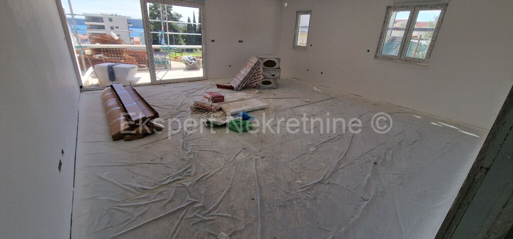 Image 6237358 - 1