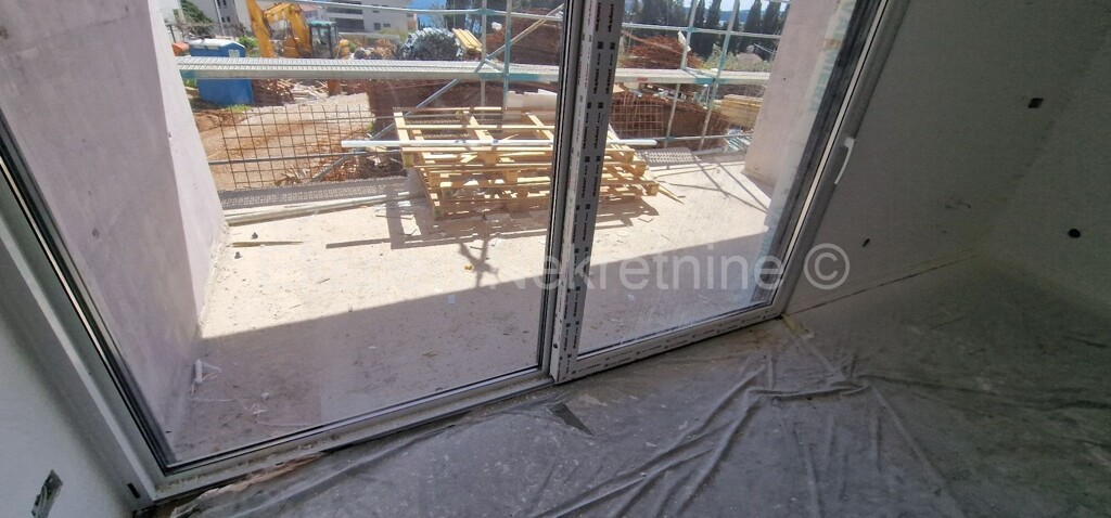 Image 6237359 - 9