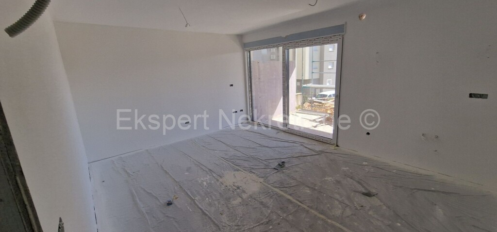 Image 6237359 - 7