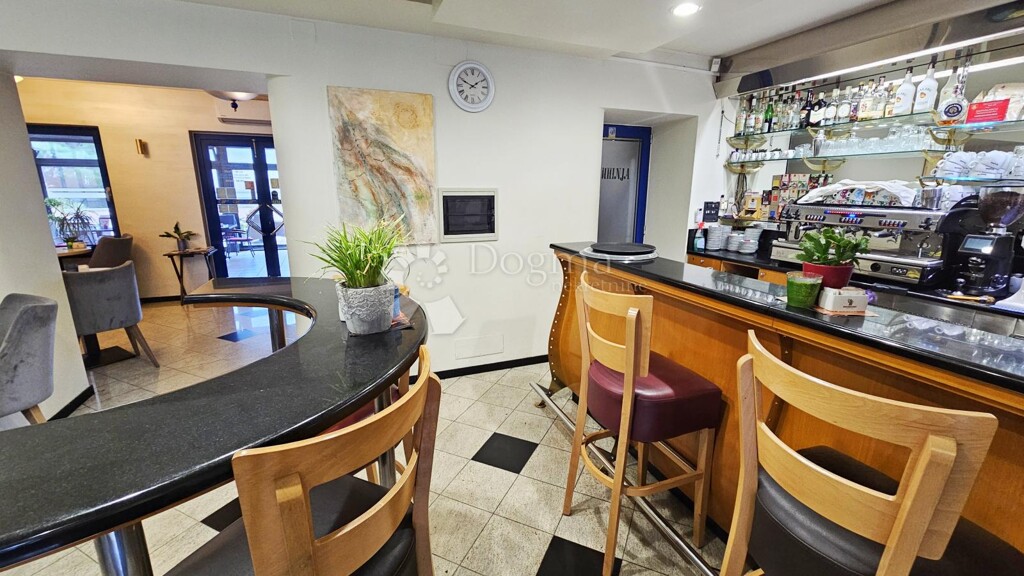 Image 6237767 - 8